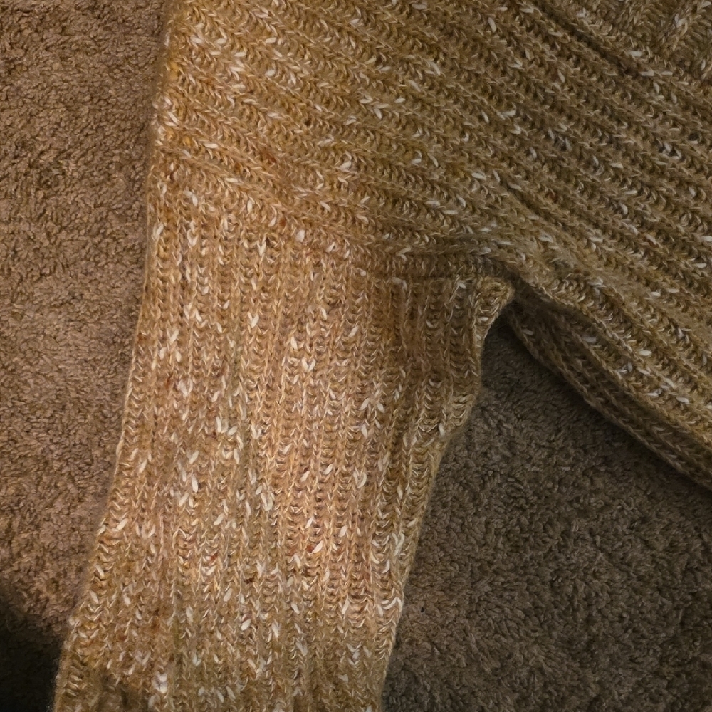 Liz Claiborne Tan Cardigan Sweater - Picture 5 of 8